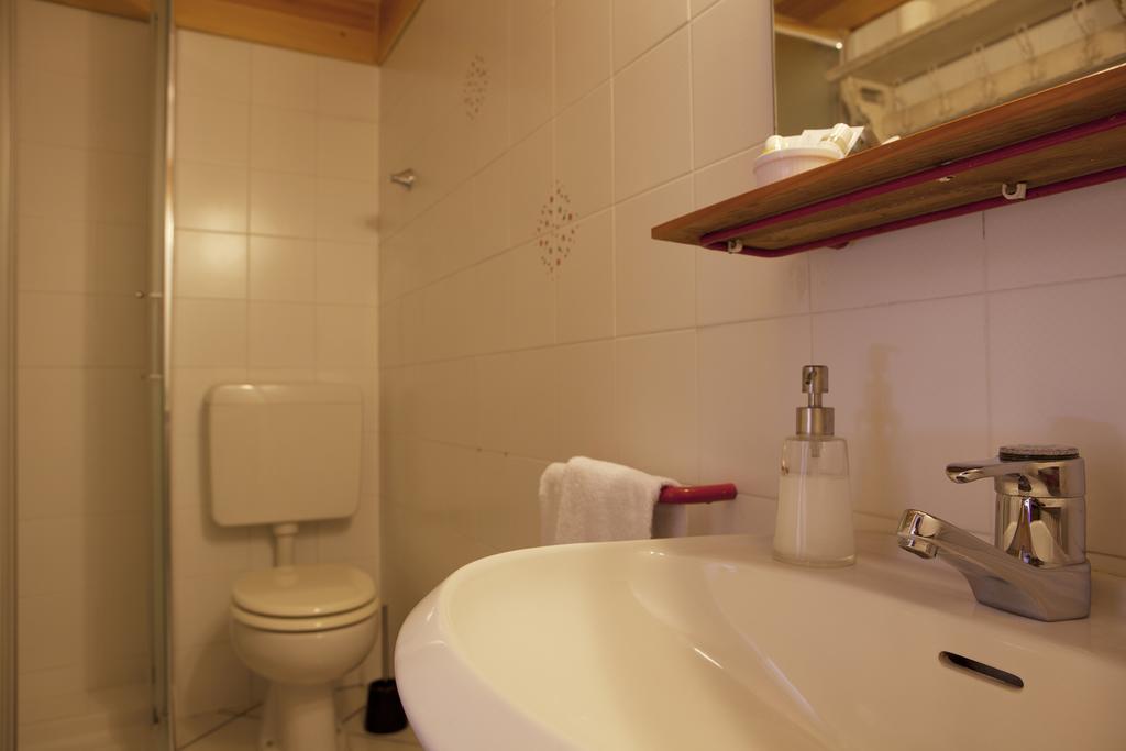 Le Rosier B&B E Appartamento Saint-Vincent Exterior foto