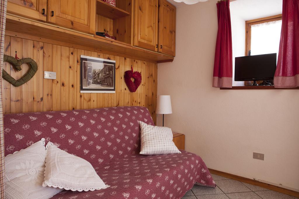 Le Rosier B&B E Appartamento Saint-Vincent Exterior foto